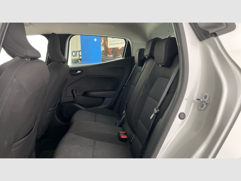 Renault Clio - 12