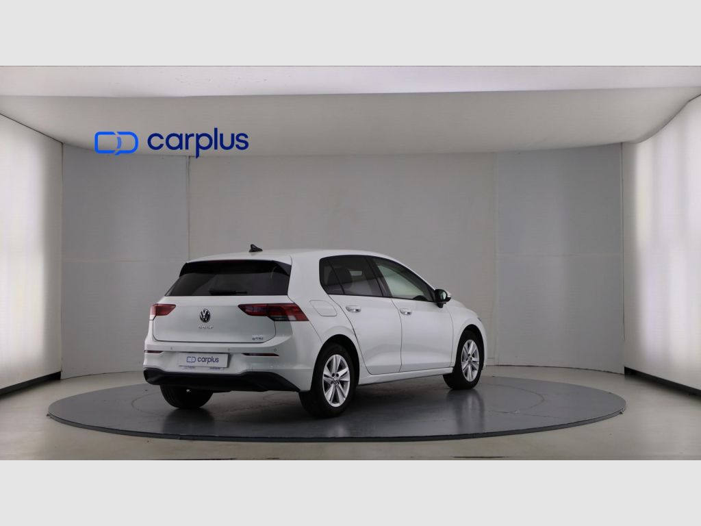 Volkswagen Golf - 5