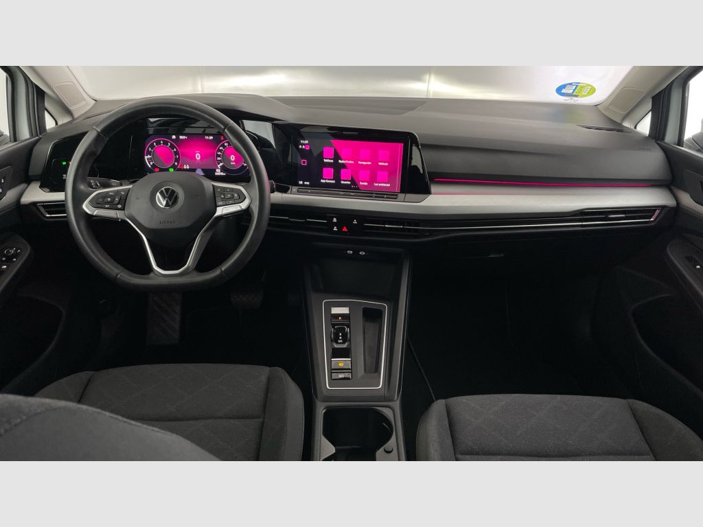 Volkswagen Golf - 10