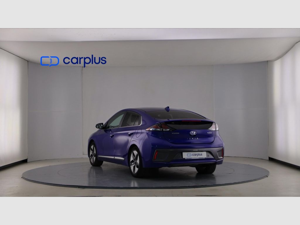 Hyundai IONIQ - 7