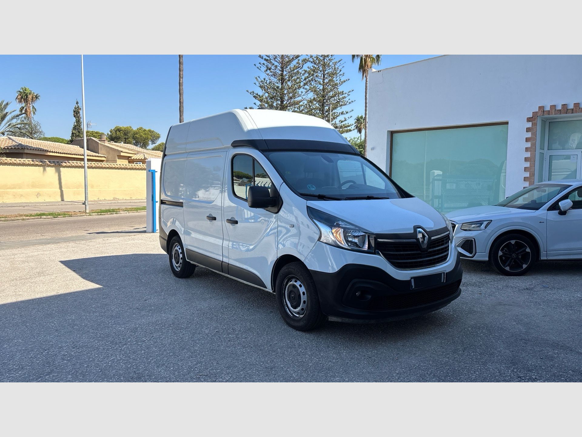 Renault Trafic - 2