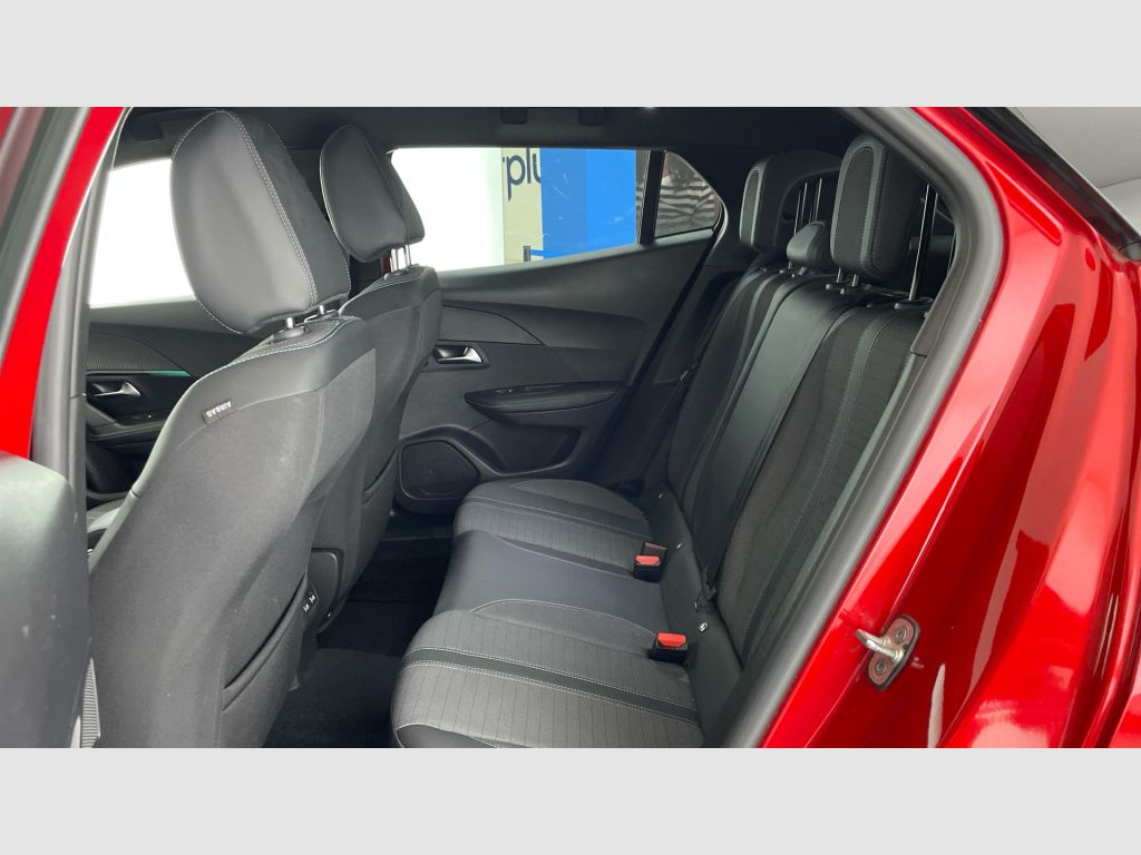 Peugeot 2008 - 12