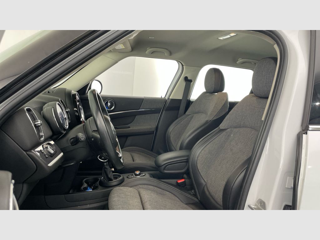 Mini Countryman - 12