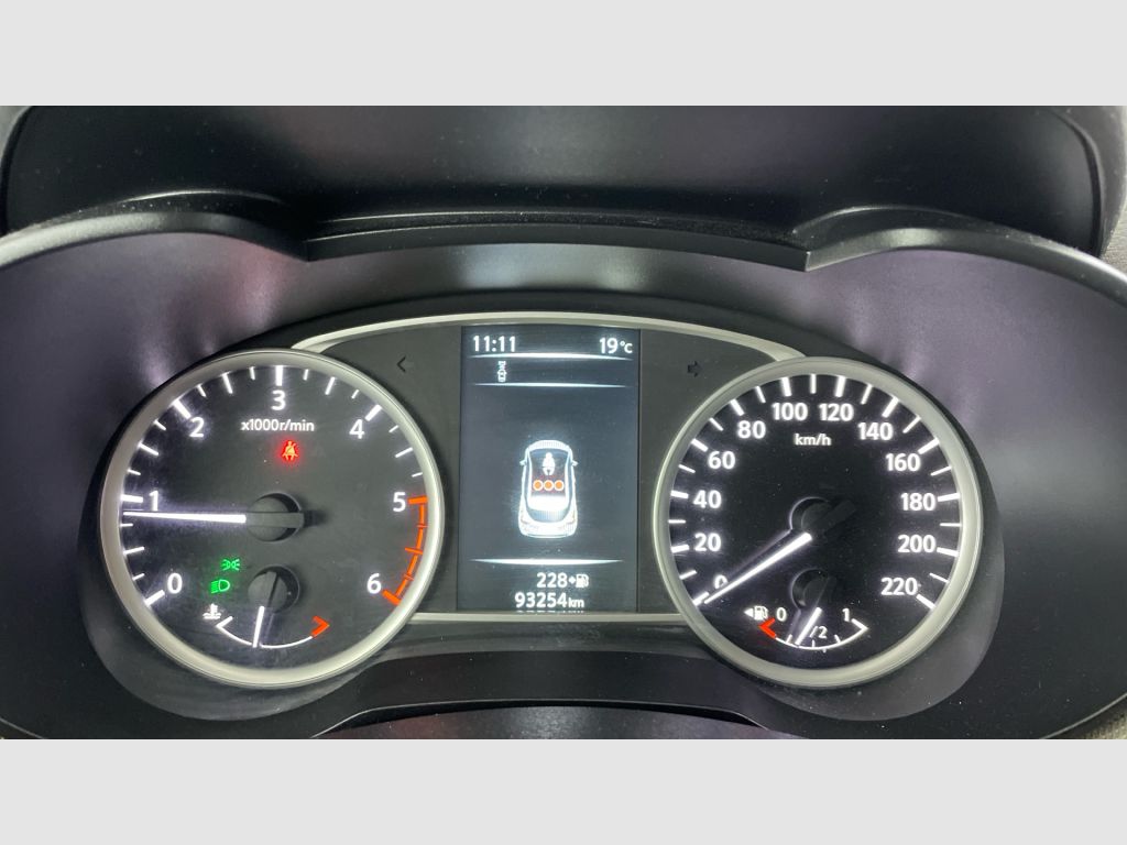 Nissan Micra - 10