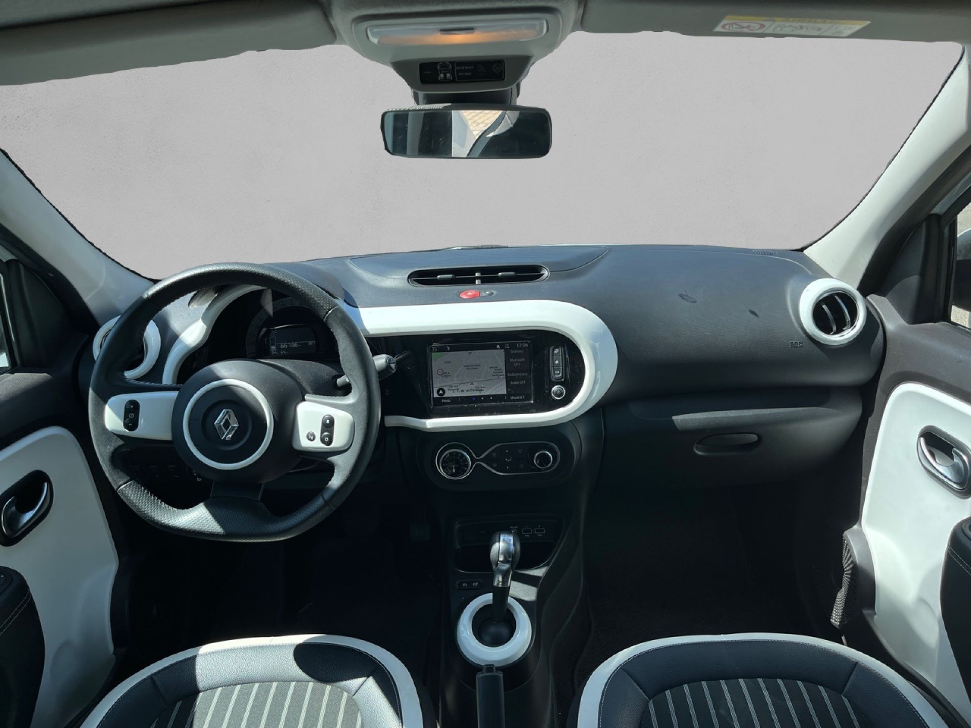 Renault Twingo E-Tech - 12