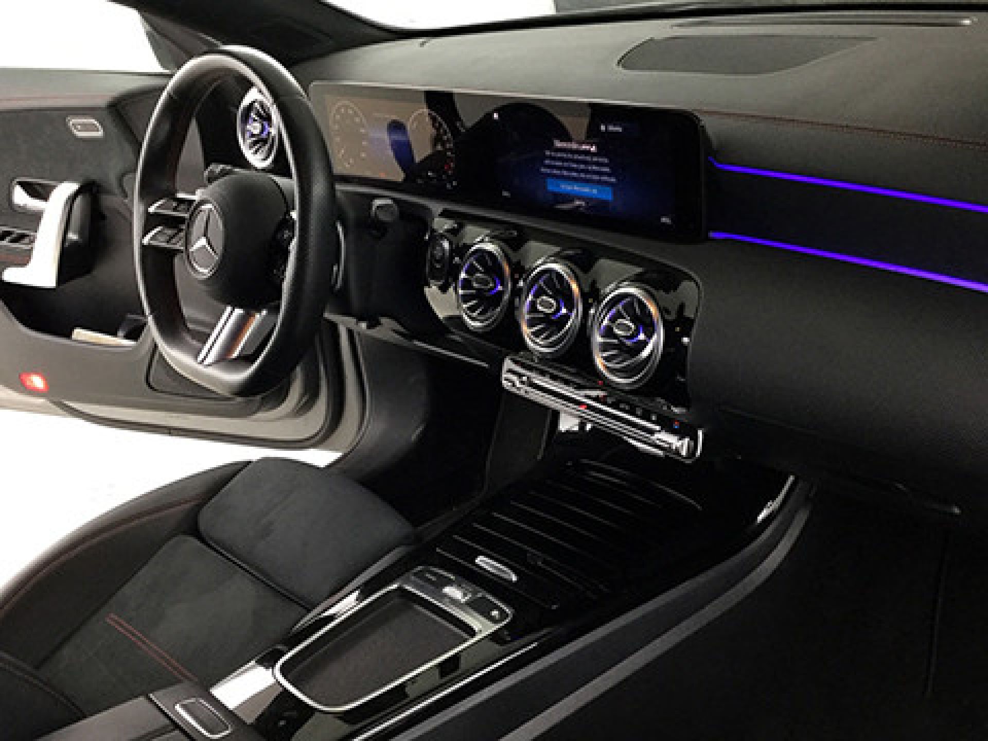 Mercedes-Benz CLA - 10