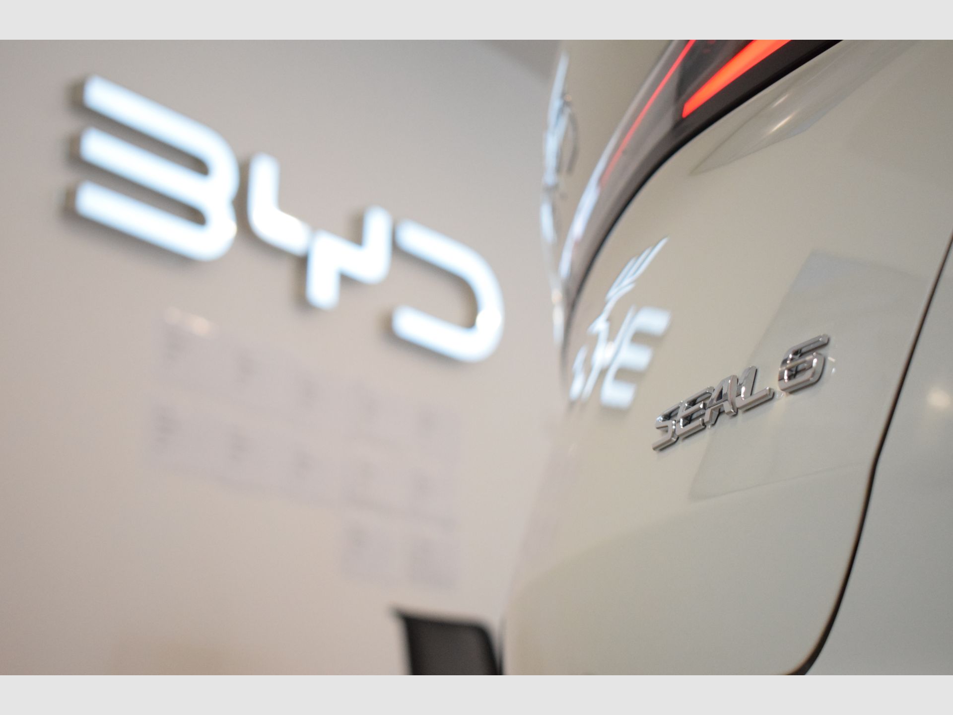 BYD Seal 6 DM-i - 4