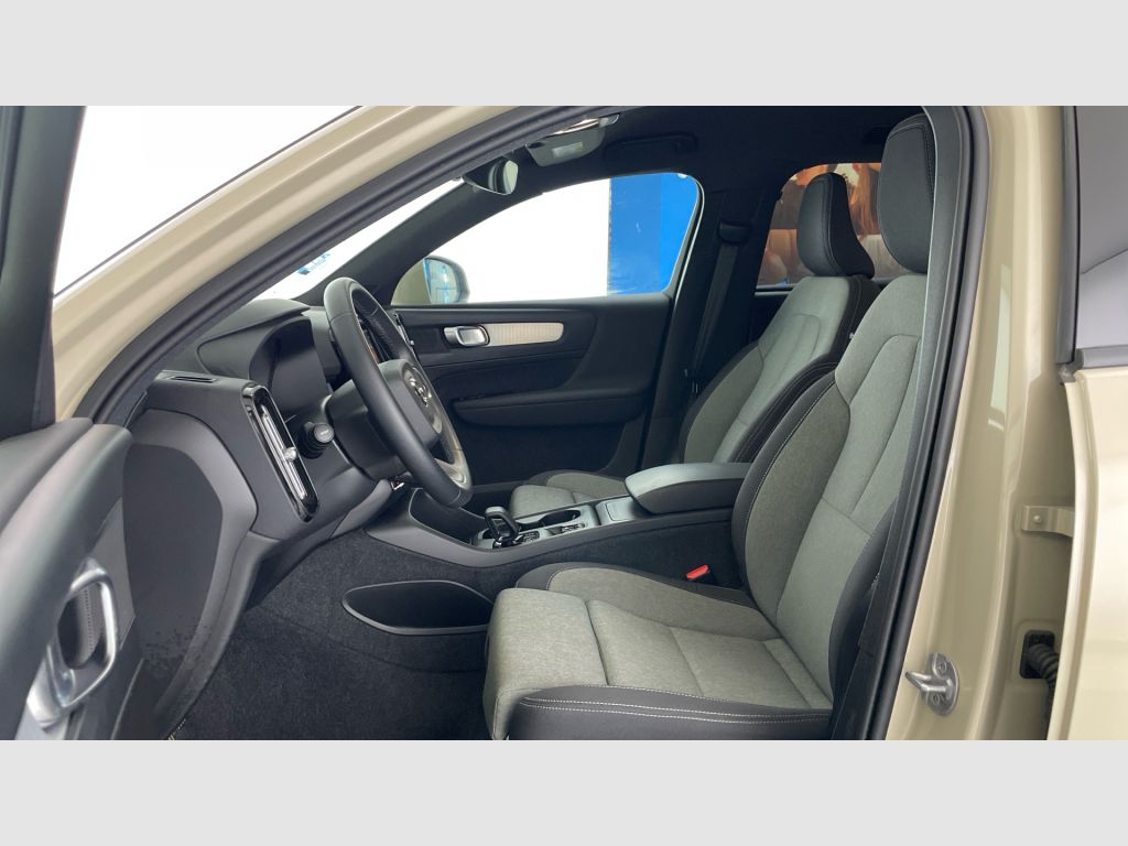 Volvo XC40 - 11