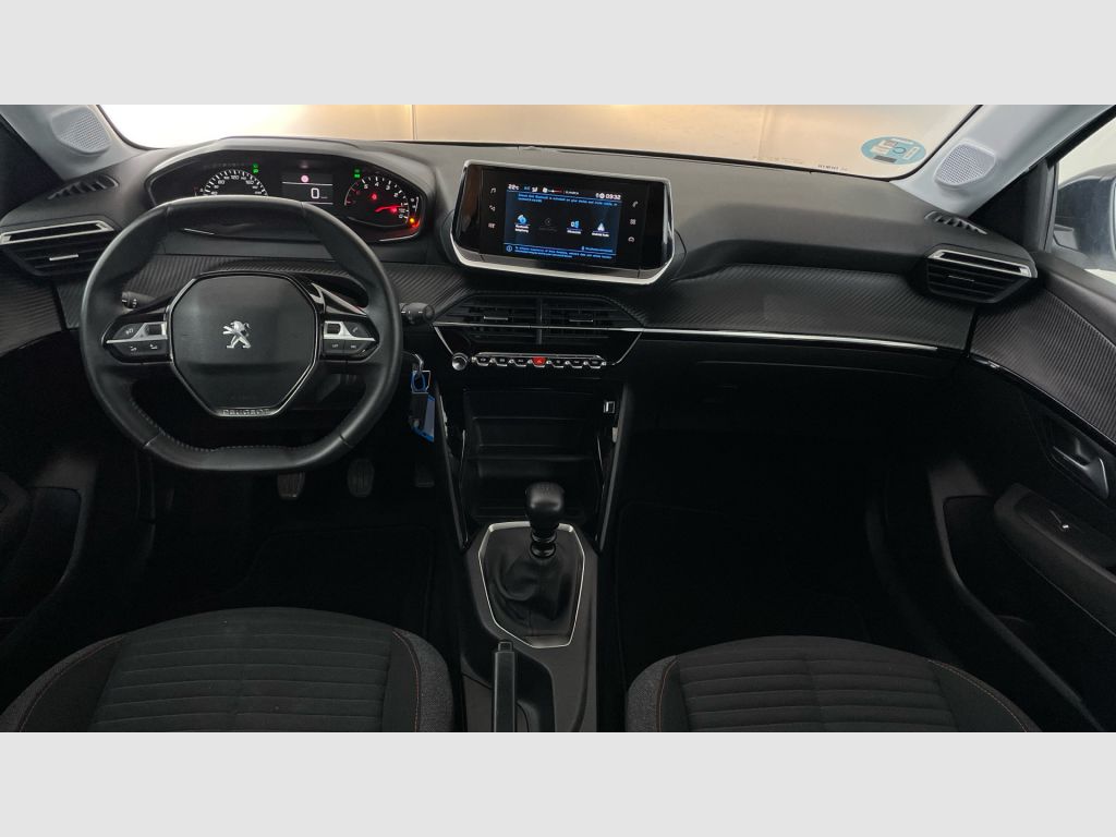 Peugeot 208 - 11