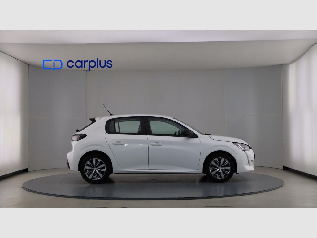 Peugeot 208 - 4