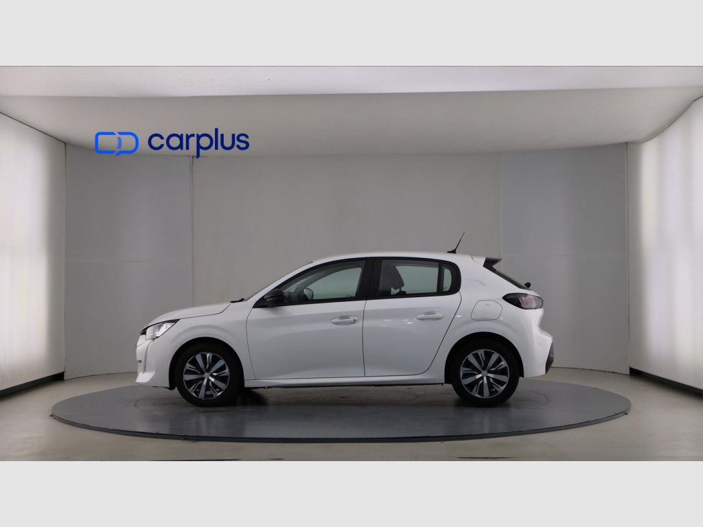Peugeot 208 - 8
