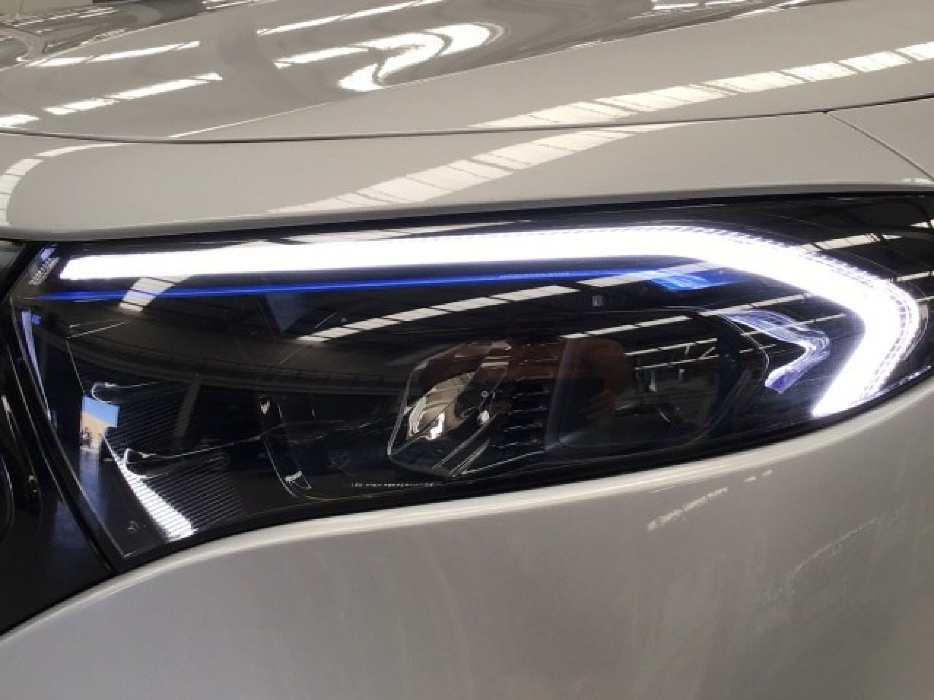 Mercedes-Benz EQA - 12