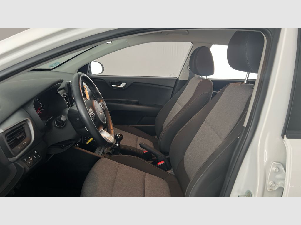 Kia Stonic - 12
