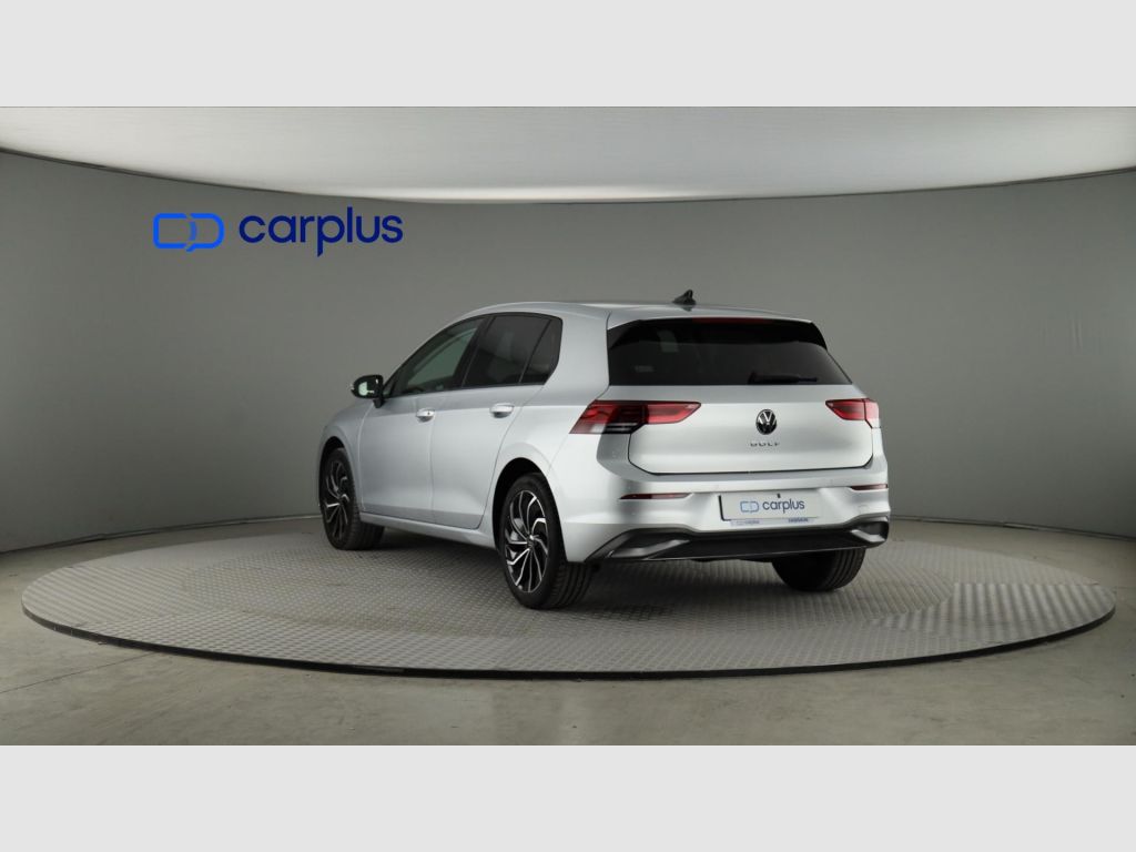 Volkswagen Golf - 5