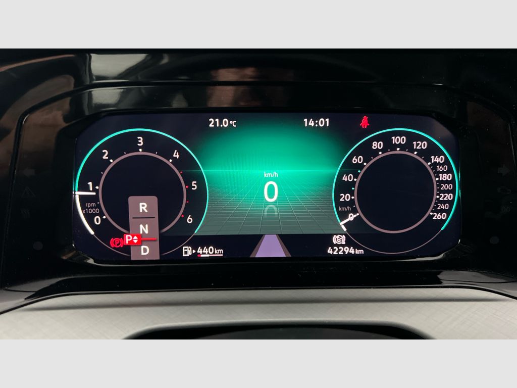 Volkswagen Golf - 10