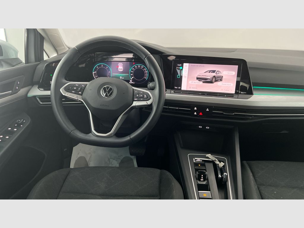 Volkswagen Golf - 11
