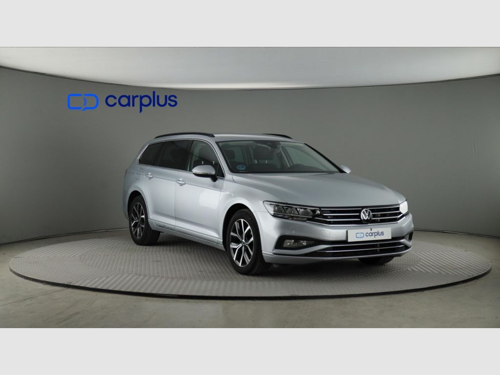 Volkswagen Passat - 2