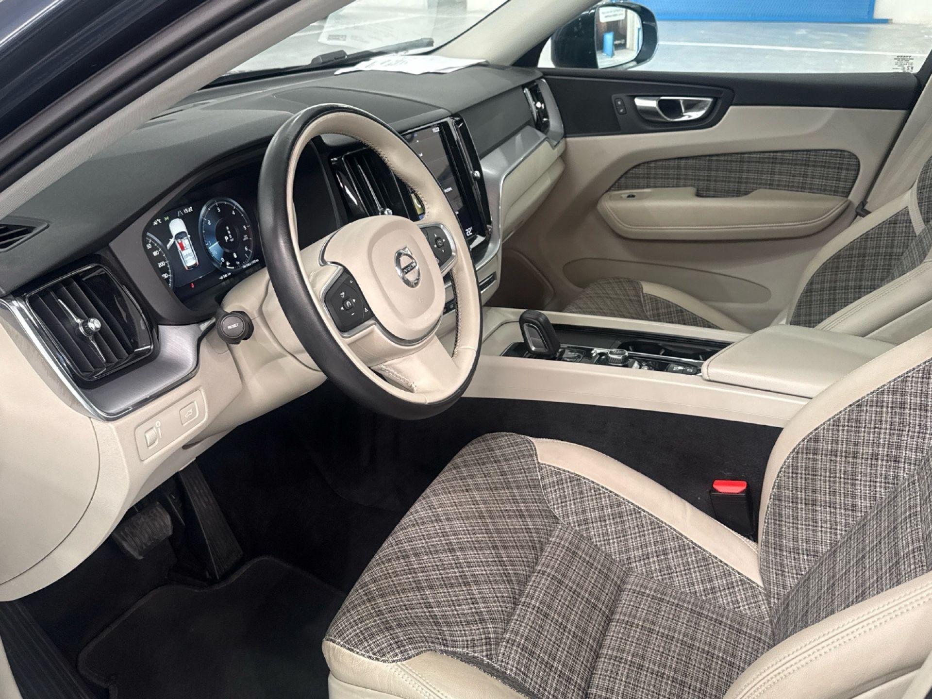 Volvo XC60 - 11
