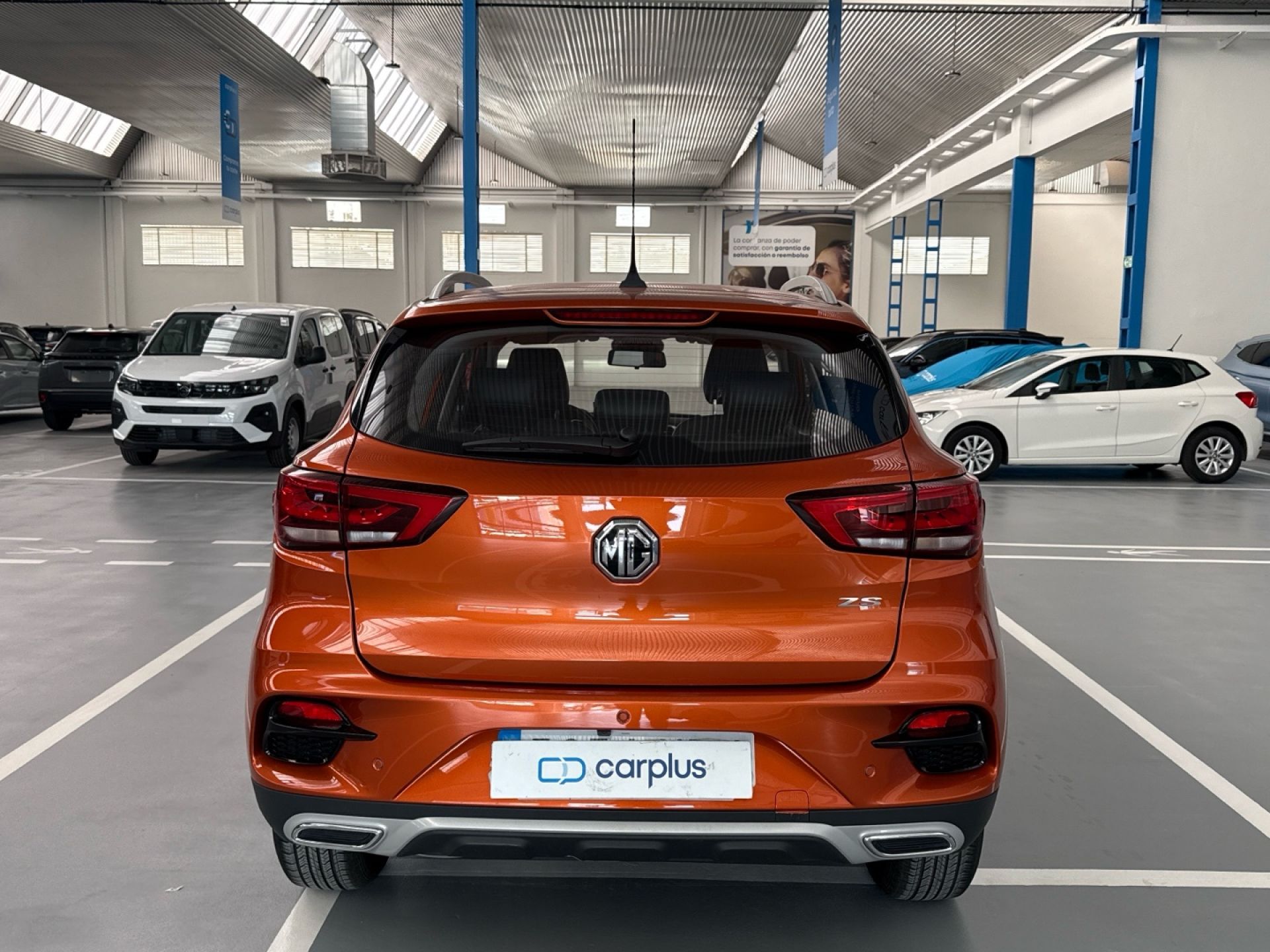 MG ZS - 6