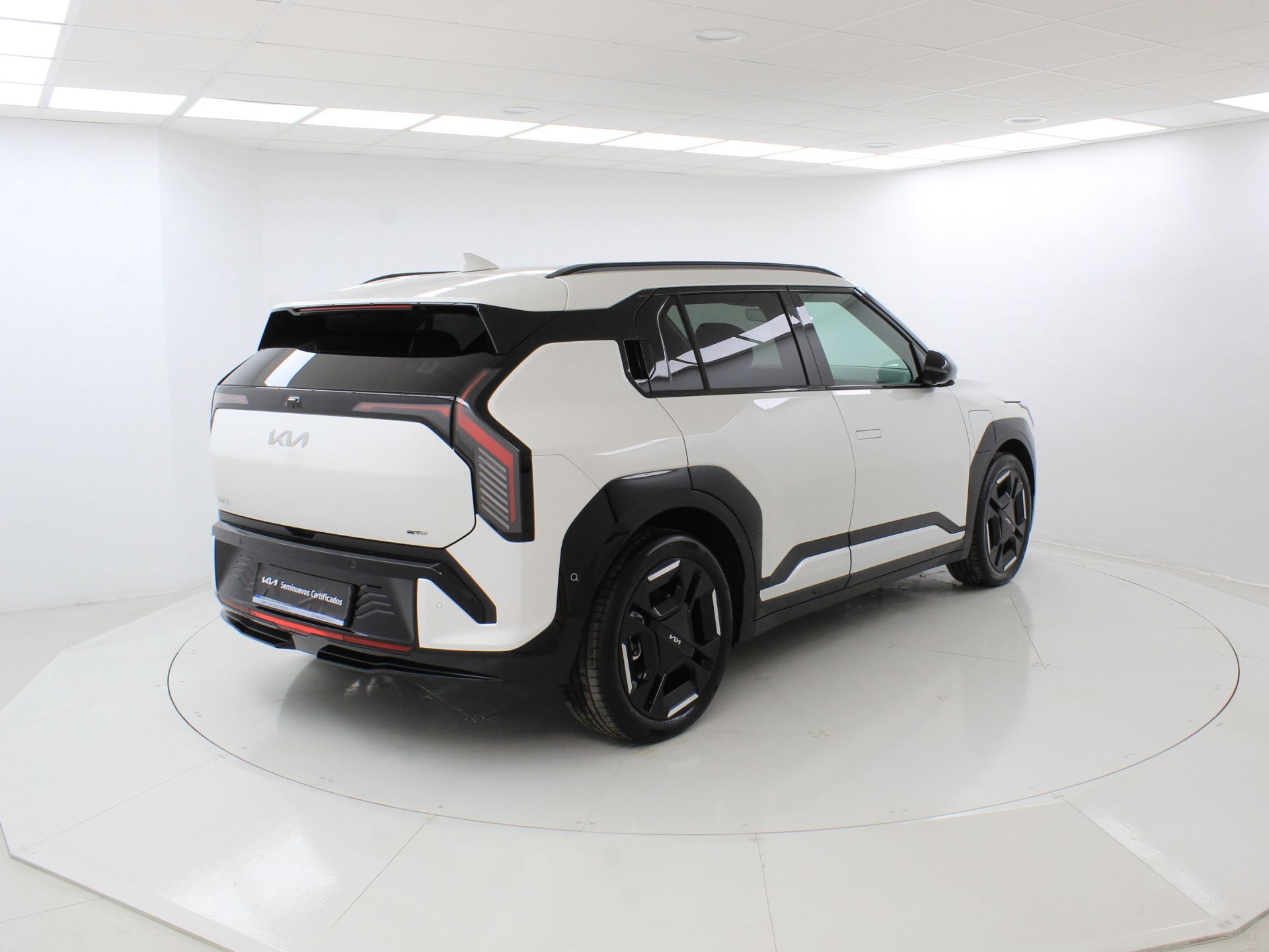 Kia EV3 - 6