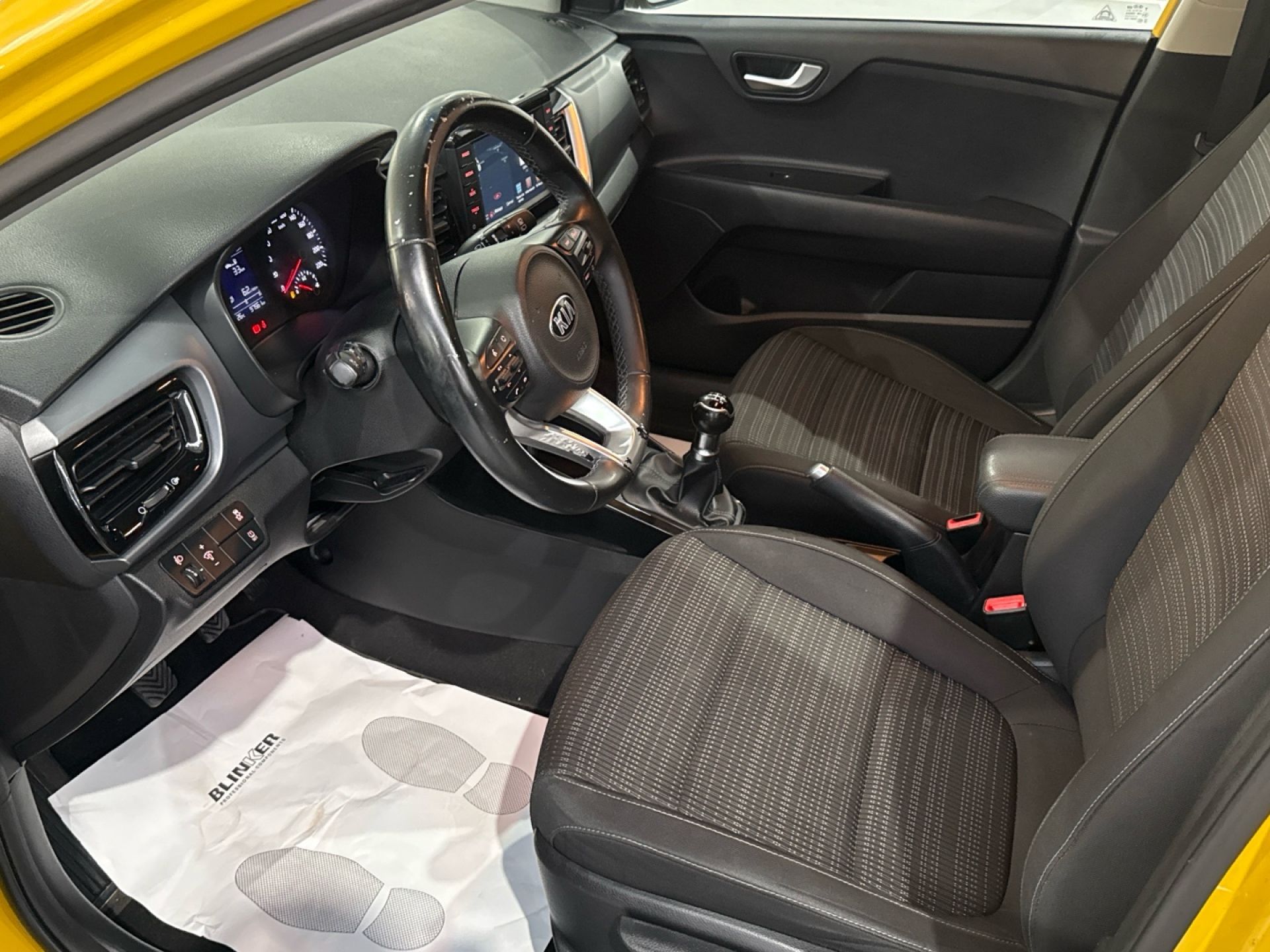 Kia Stonic - 11