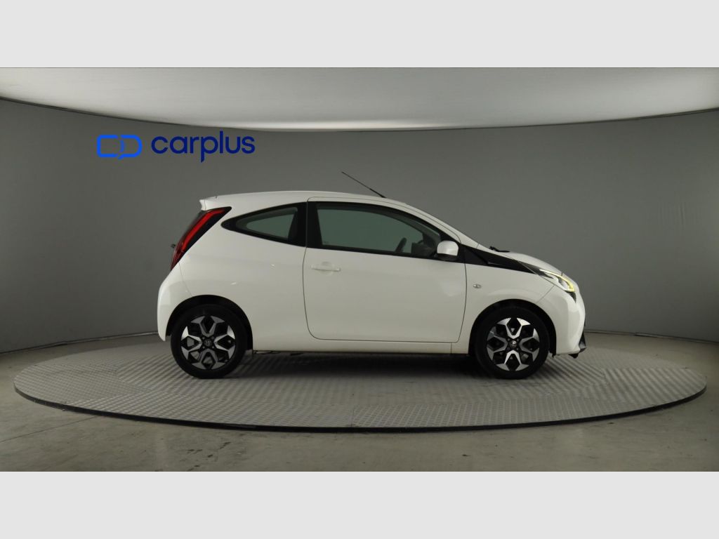 TOYOTA Aygo - 8