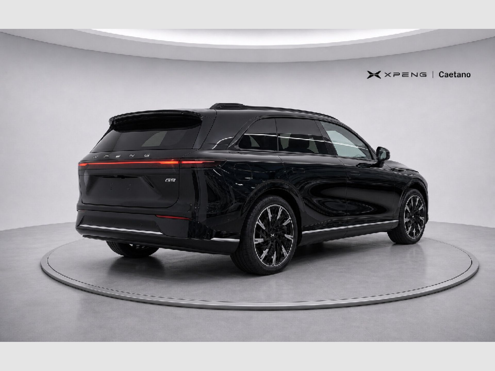 XPENG G9 - 4