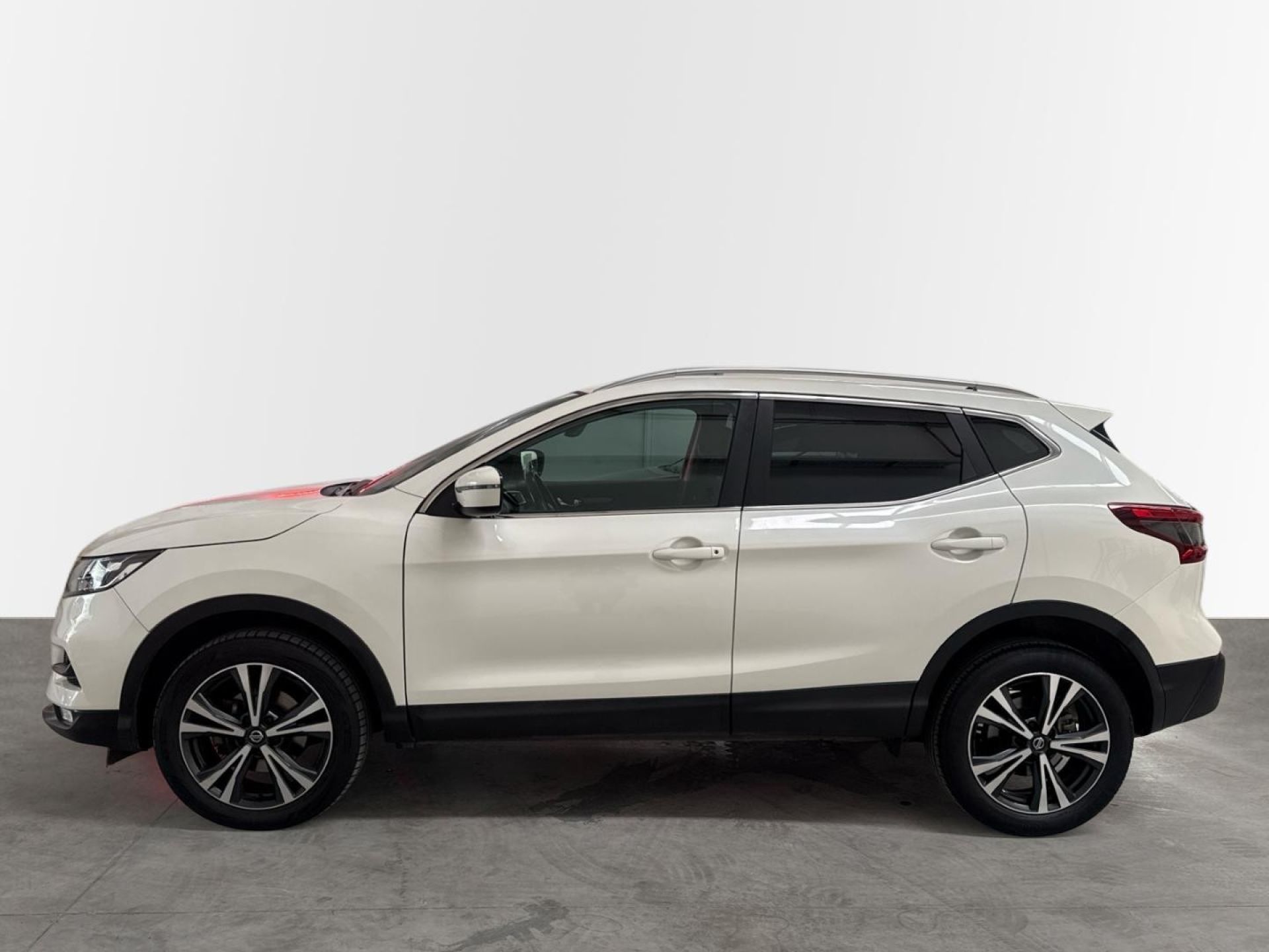 Nissan Qashqai - 4