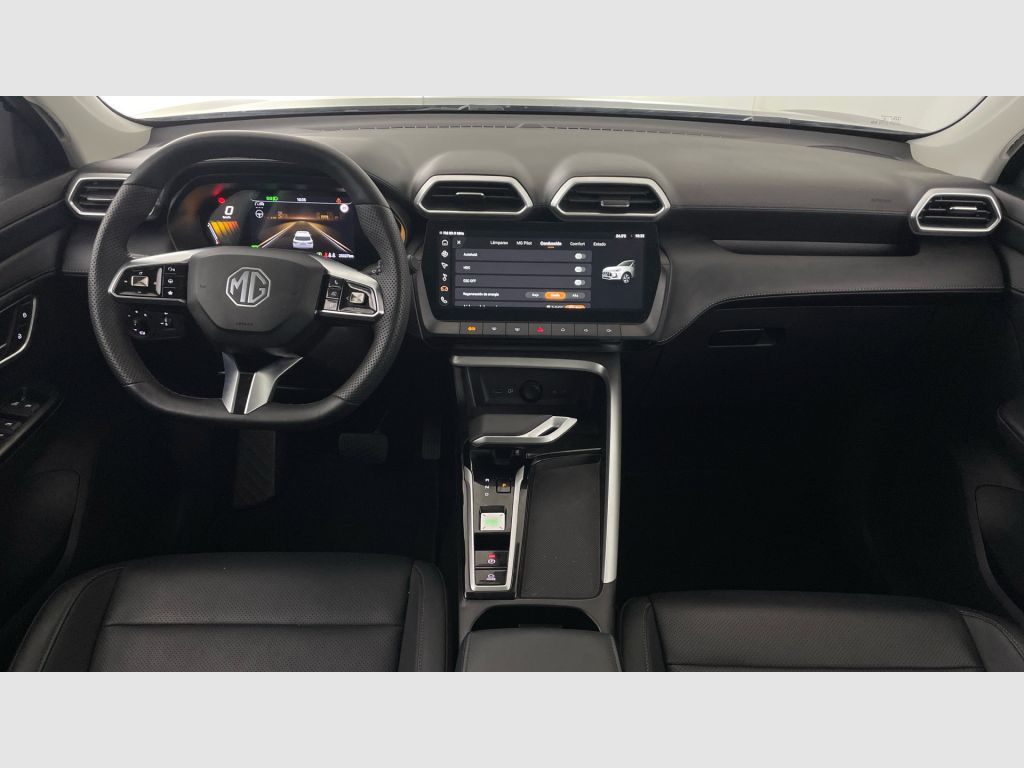 MG ZS Hybrid+ - 10