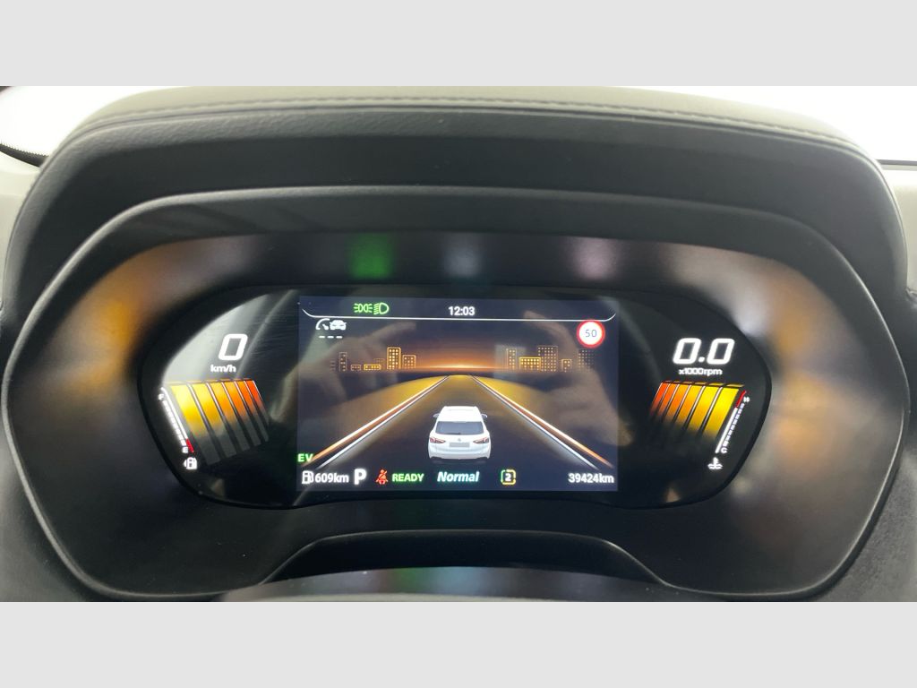 MG ZS Hybrid+ - 9