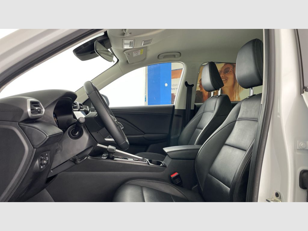 MG ZS Hybrid+ - 11