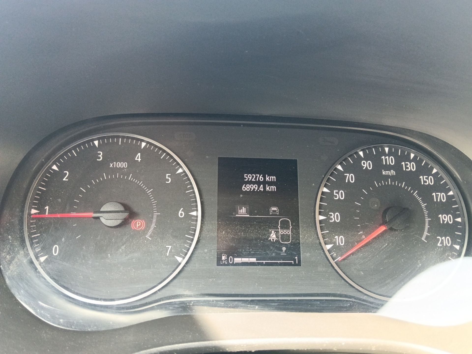 Dacia Sandero - 11