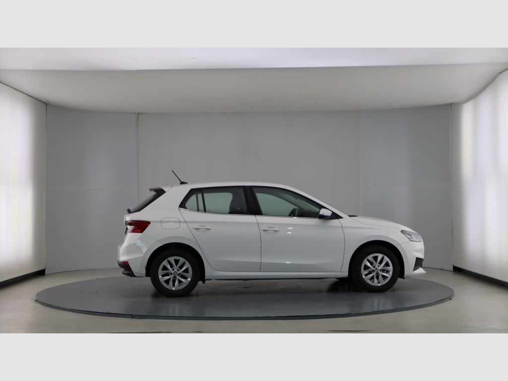 Škoda Fabia - 8