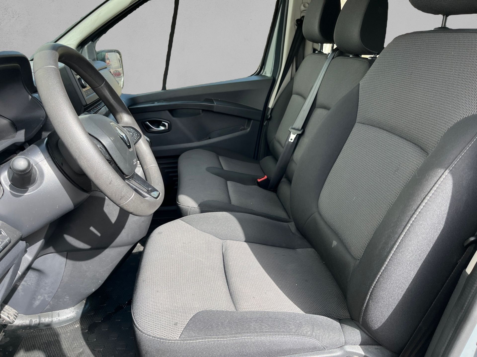 Renault Trafic - 11