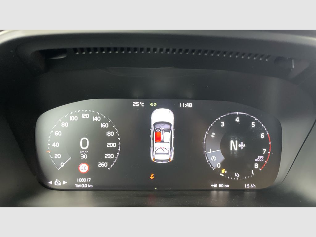 Volvo XC40 - 10