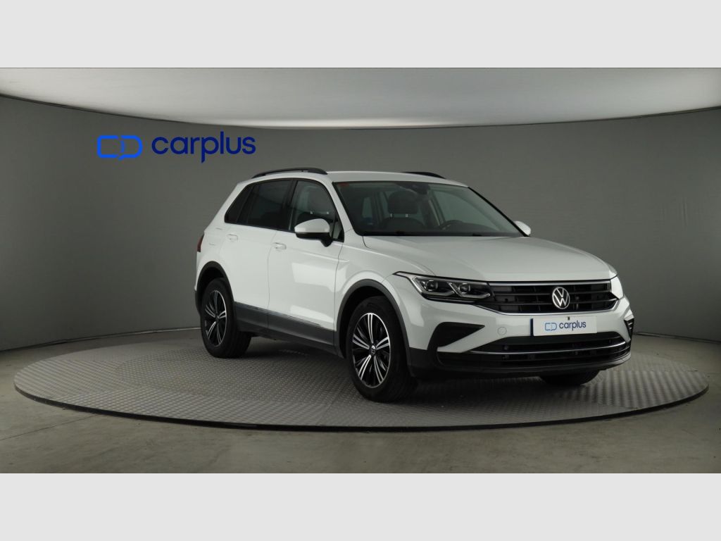 Volkswagen Tiguan - 2