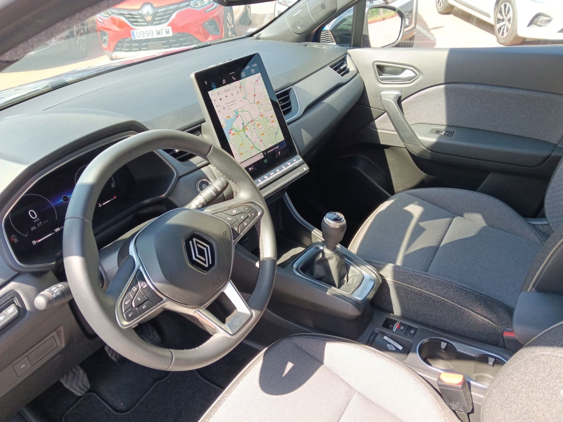 Renault Captur - 12