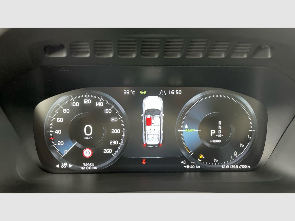 Volvo XC90 - 10