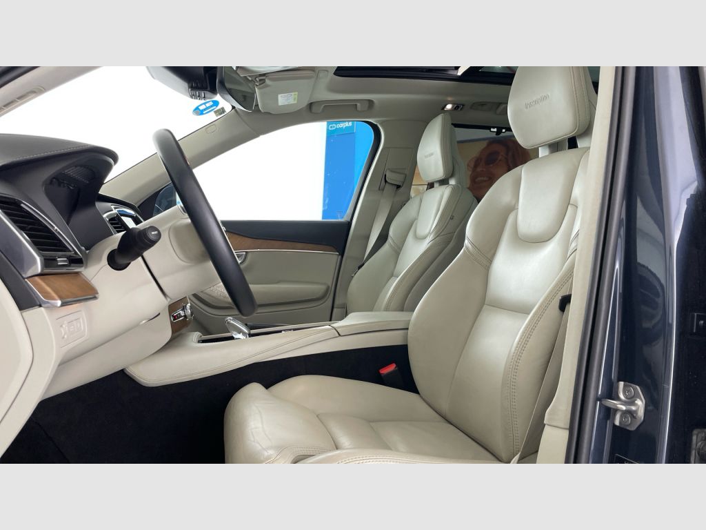 Volvo XC90 - 12