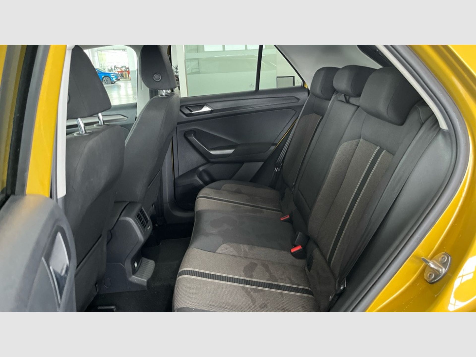 Volkswagen T-Roc - 12