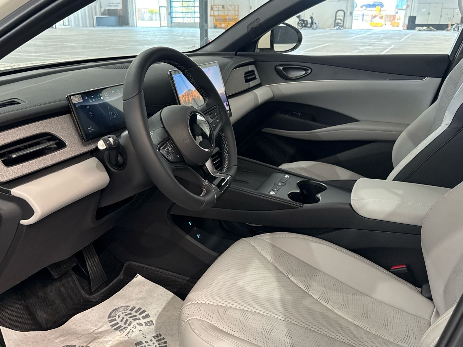 BYD Seal 6 DM-i - 11