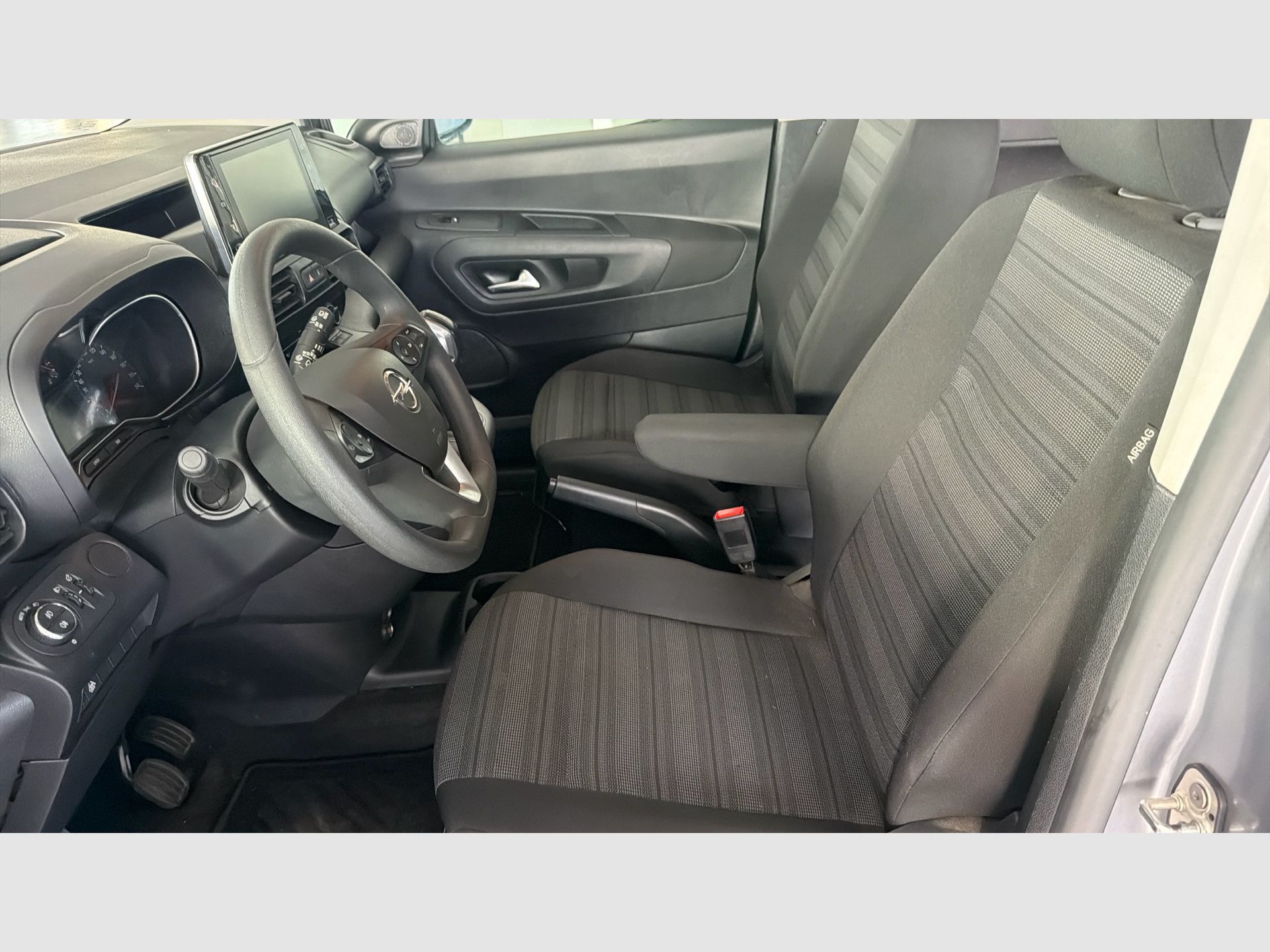 Opel Combo Life - 11