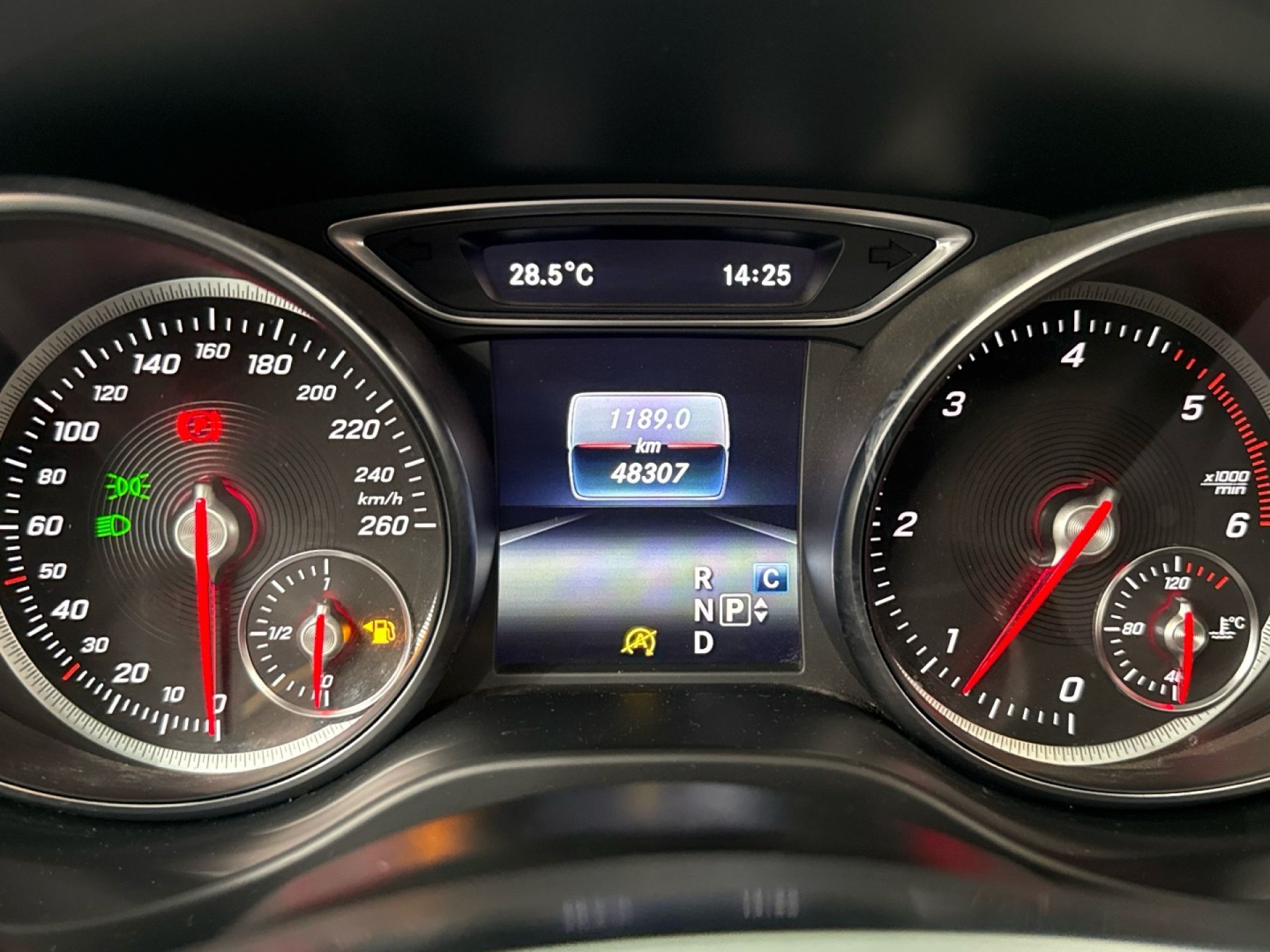 Mercedes-Benz Clase GLA - 9