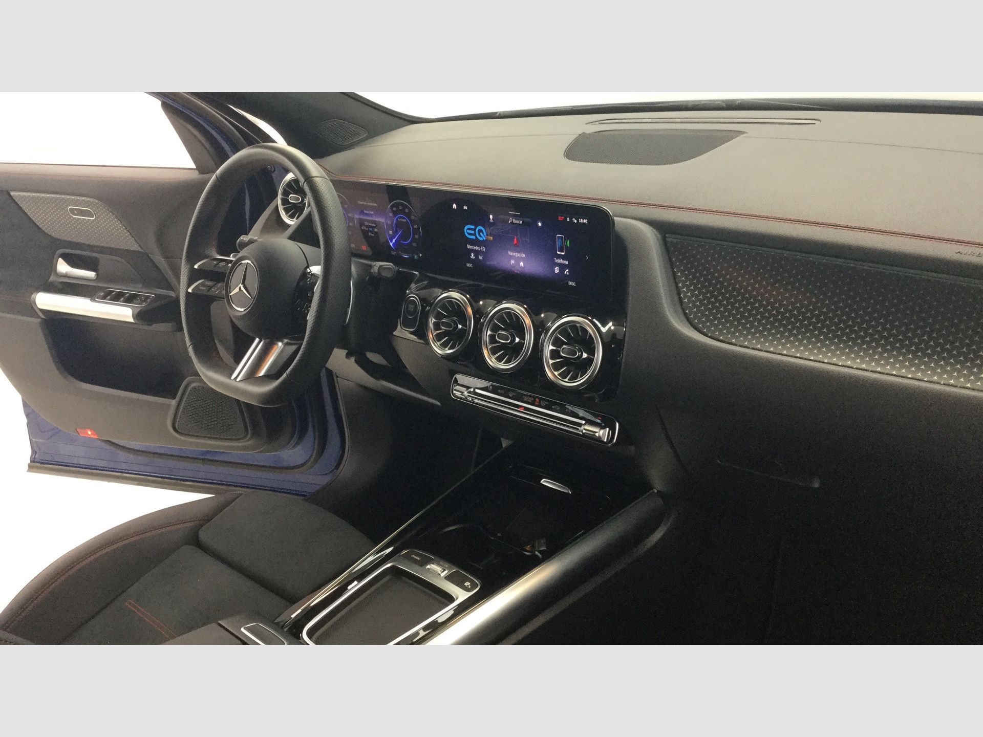 Mercedes-Benz EQA - 11
