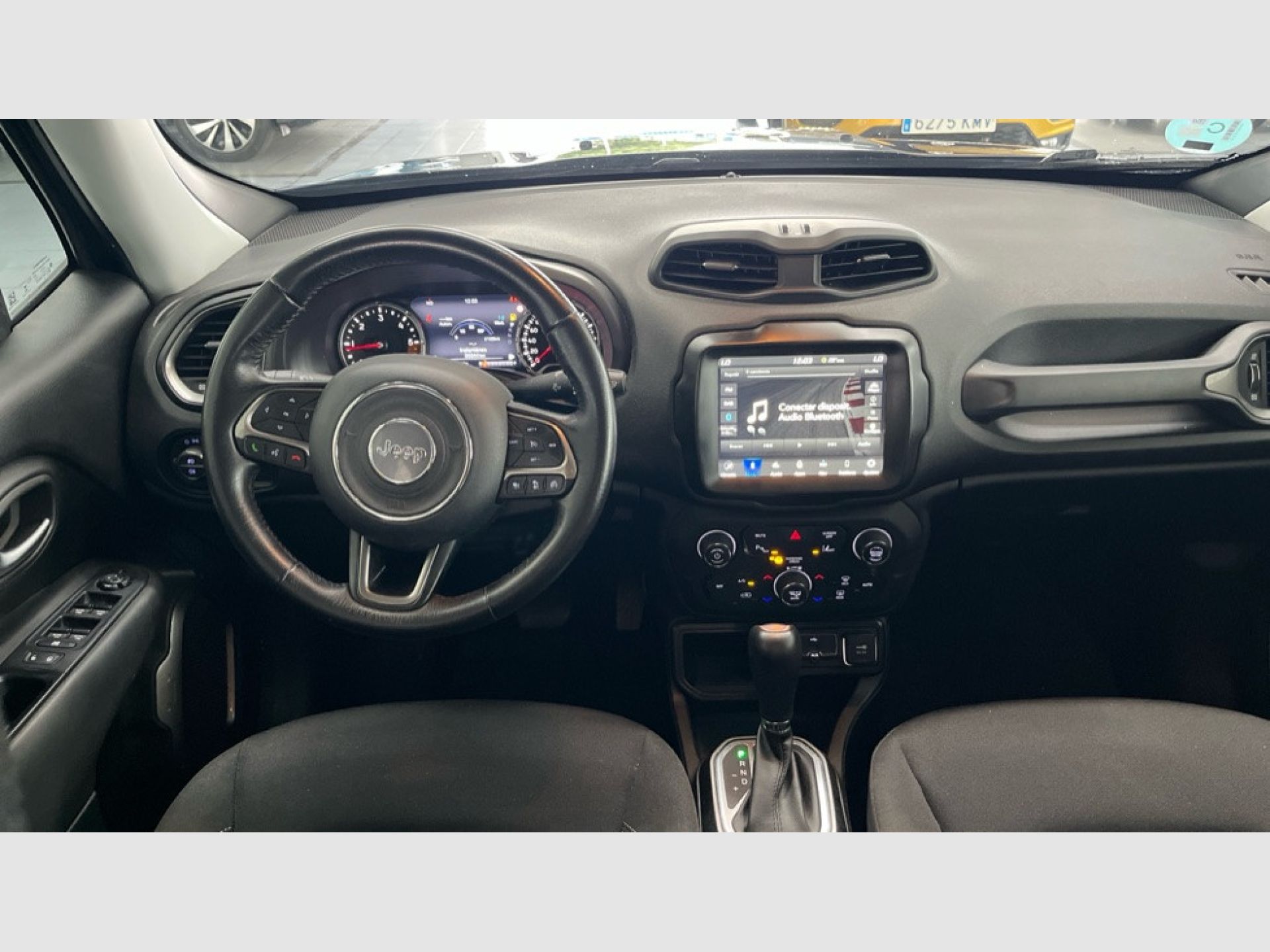 Jeep Renegade - 10