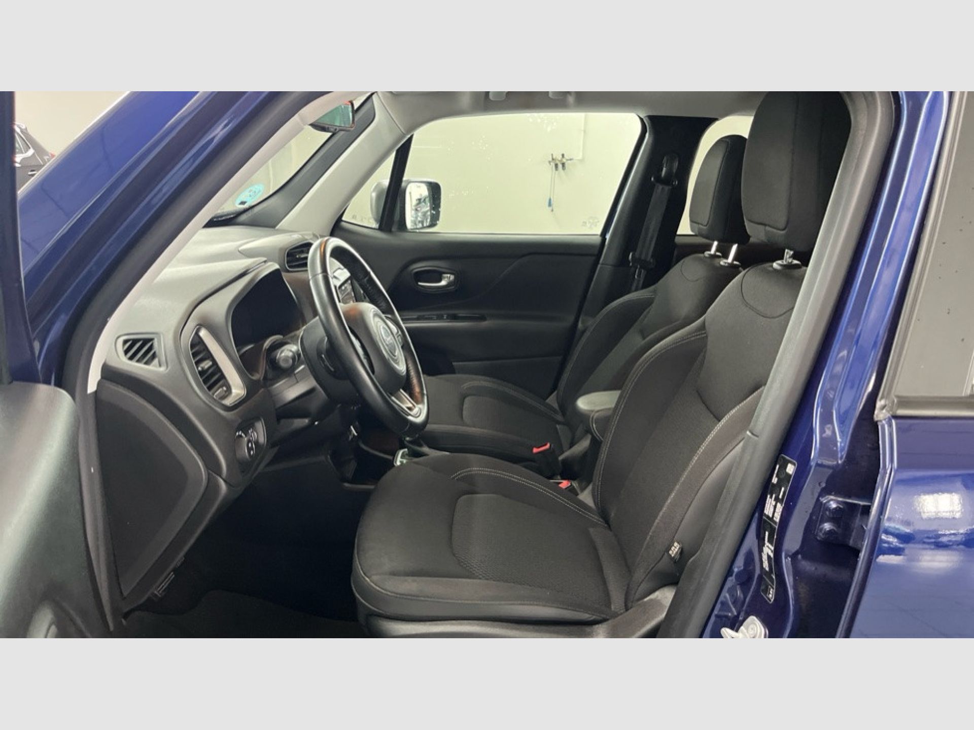 Jeep Renegade - 11