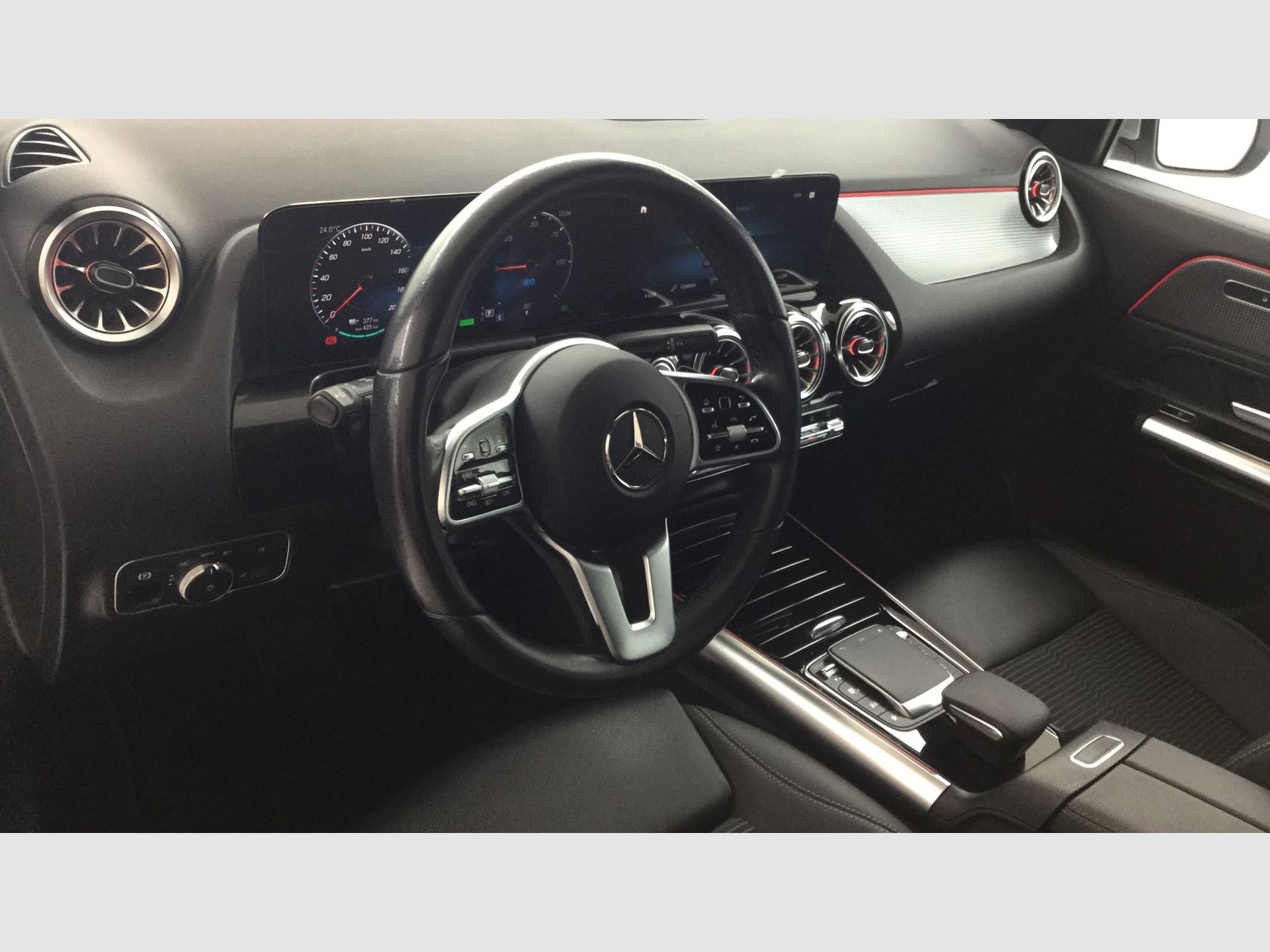 Mercedes-Benz EQA - 6