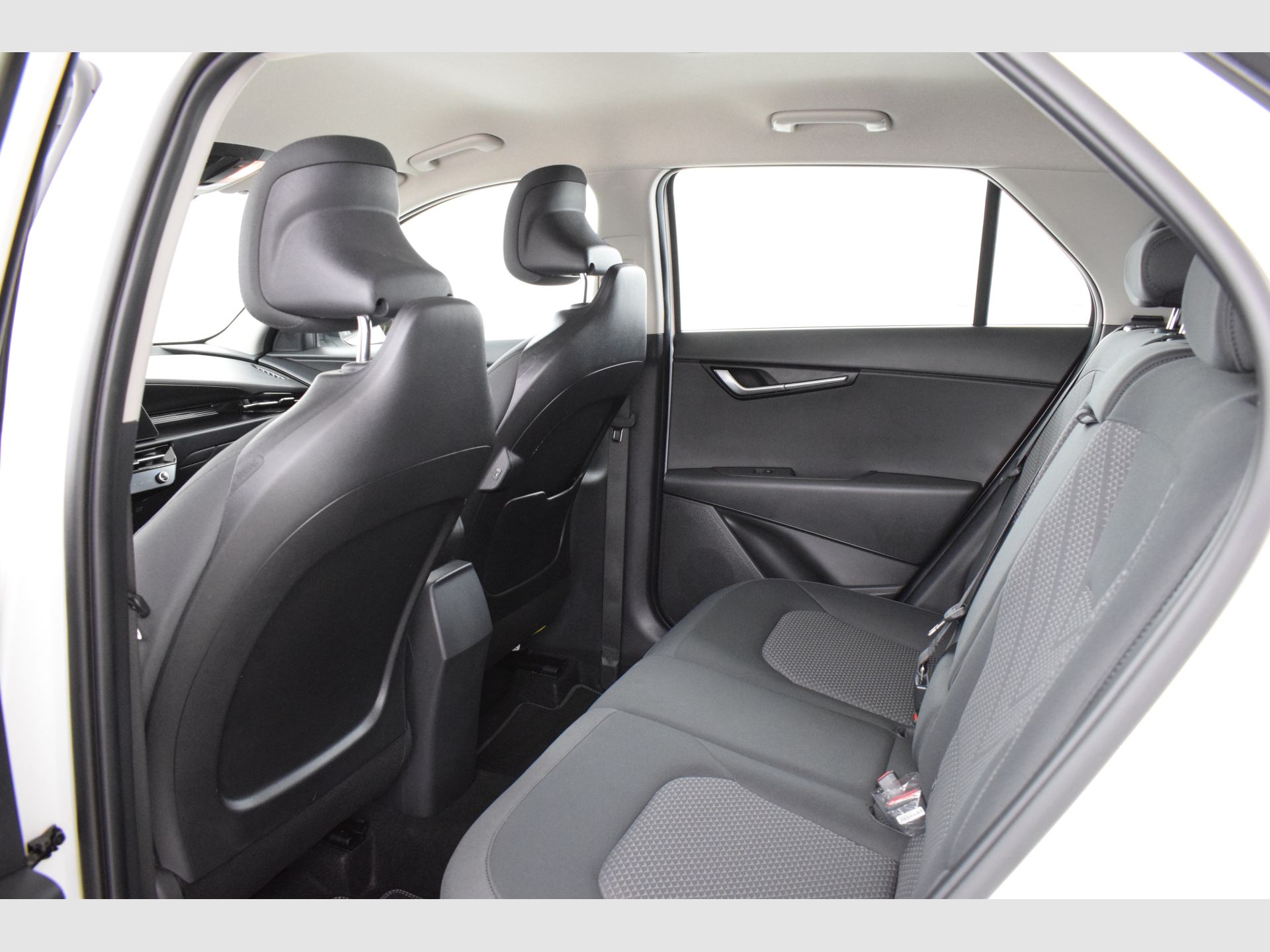 Kia Niro - 12
