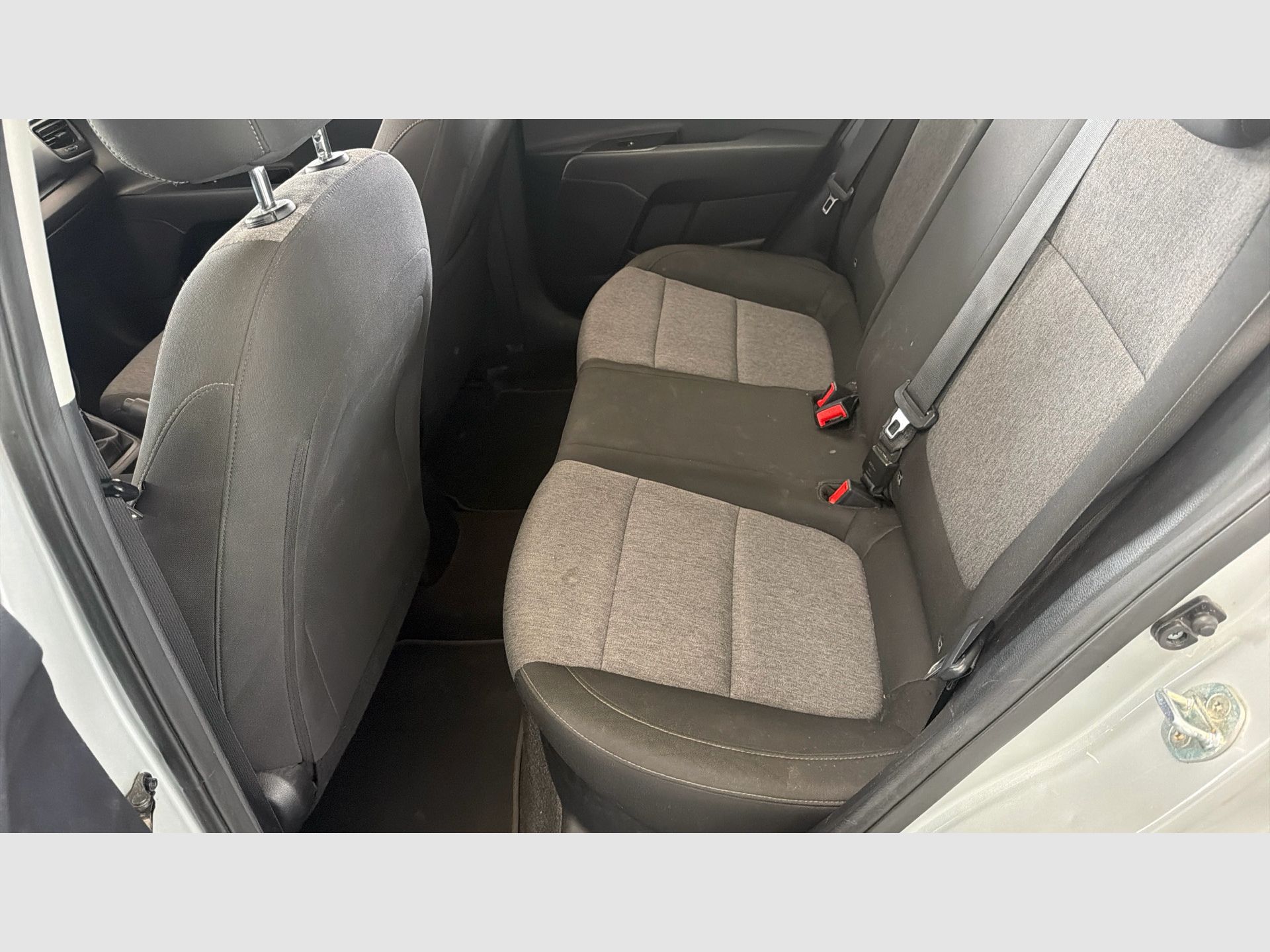 Kia Stonic - 12