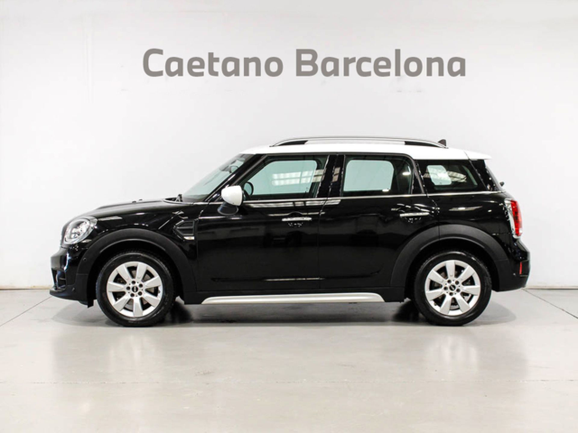 Mini Countryman - 3
